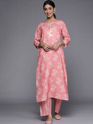 Woman Digital Printed Winter kurta & Printed Straight Trouser 1