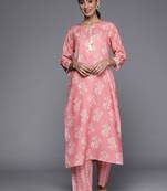 Woman Digital Printed Winter kurta & Printed Straight Trouser