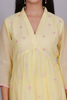 Yellow chanderi gathered dress with embroidery 3