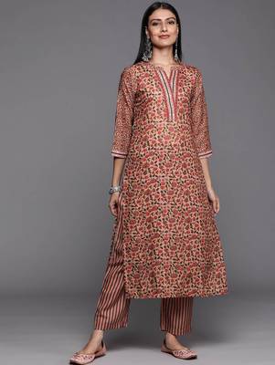 Women Peach-Coloured Floral Printed Winter Kurta with Palazzos 1