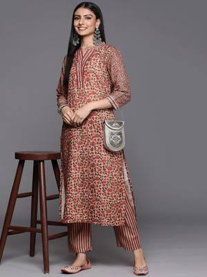 Women Peach-Coloured Floral Printed Winter Kurta with Palazzos 6