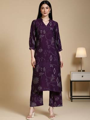 Women Bandhani Printed Kurta with Trousers 1