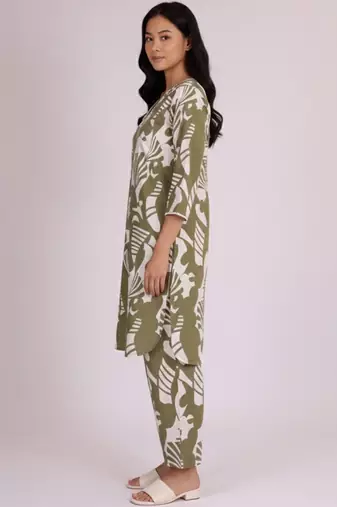 Women Abstract Printed V-Neck Pure Cotton Kurta with Palazzos