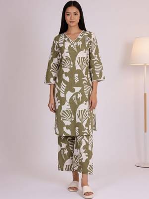Women Abstract Printed V-Neck Pure Cotton Kurta with Palazzos 1