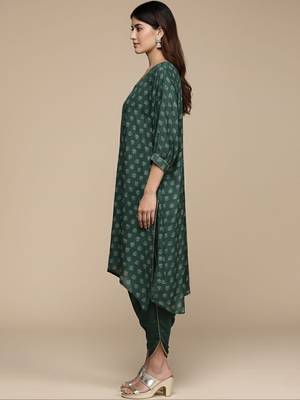Embroidered Thread Work Pure Silk Fusion Kurta with Dhoti Pants 4