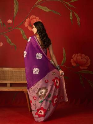 Purple silk cotton bandhni printed saree with unstitched blouse piece. 3