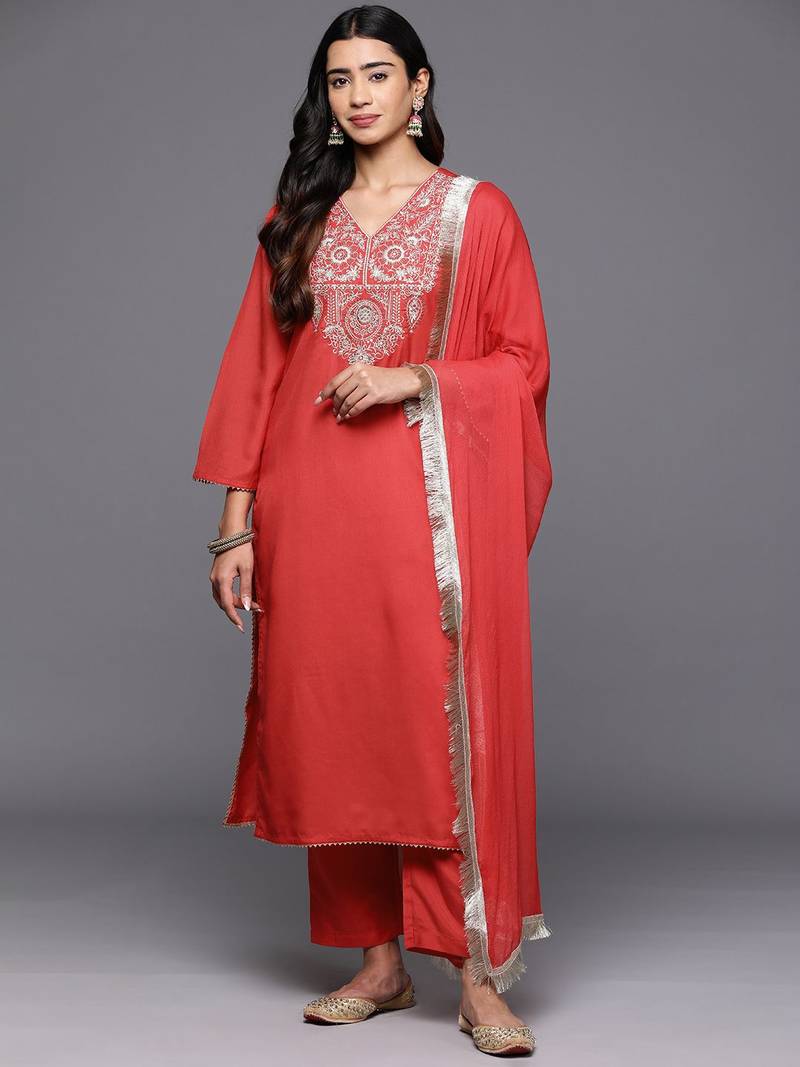 Women Floral Embroidered Regular Sequinned Kurta with Trousers & With Dupatta
