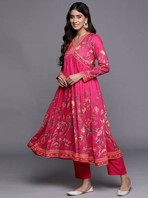 Women Floral Print Empire Kurta with Trousers & Dupatta 5