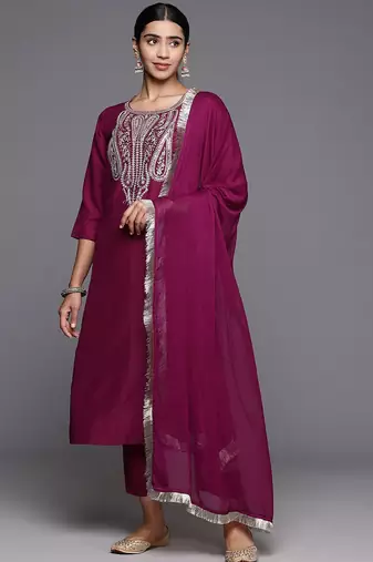 Paisley Zzari Embroidered Regular Kurta with Trousers & Dupatta