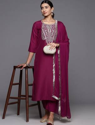 Paisley Zzari Embroidered Regular Kurta with Trousers & Dupatta 7