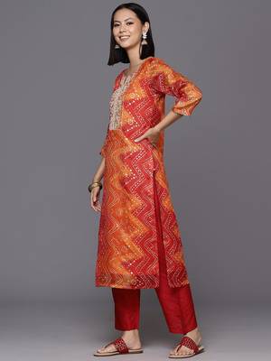 Women Bandhani Printed Kurta With Trousers & Dupatta 7