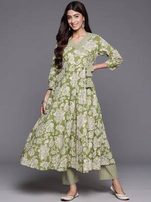 Women Floral Printed Angrakha Pure Cotton Kurta with Trousers 1