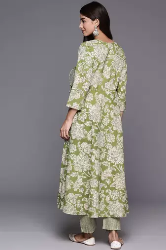 Women Floral Printed Angrakha Pure Cotton Kurta with Trousers
