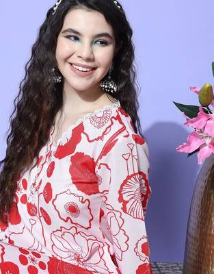 Winter Floral Printed V-Neck A-Line Woolen Kurta Set with Tesselled Hem 2