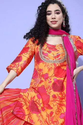 Women Printed Regular Gotta Patti Kurta with Sharara & With Dupatta
