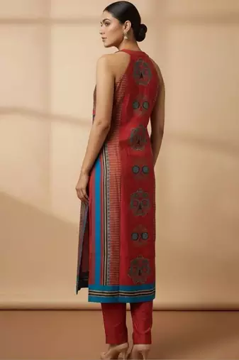 Women Ethnic Motifs Printed Regular Kurta with Trousers