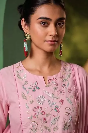 Women Floral Embroidered Empire Thread Work Kurta with Palazzos & With Dupatta