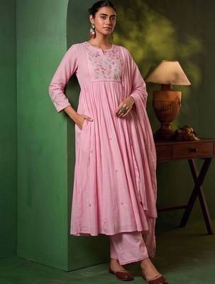 Women Floral Embroidered Empire Thread Work Kurta with Palazzos & With Dupatta 5