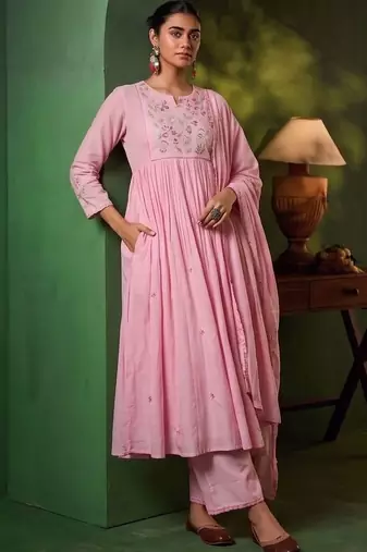 Women Floral Embroidered Empire Thread Work Kurta with Palazzos & With Dupatta
