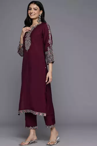 Purple Floral Embroidered Regular Sequinned Kurta With Trouser With Dupatta