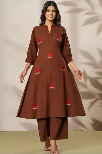 Women Ethnic Motifs Embroidered Regular Thread Work Kurta with Palazzos