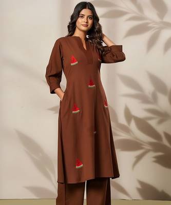 Women Ethnic Motifs Embroidered Regular Thread Work Kurta with Palazzos 3