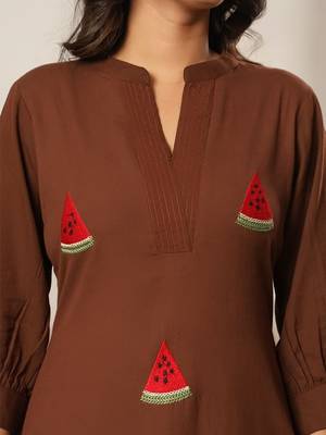 Women Ethnic Motifs Embroidered Regular Thread Work Kurta with Palazzos 5