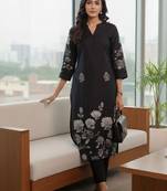 Women Floral Printed Regular Chanderi Silk Kurta with Trousers
