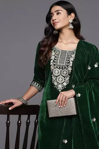 Winter floral Zari Embroidered Velvet Kurta Set with Dupatta.