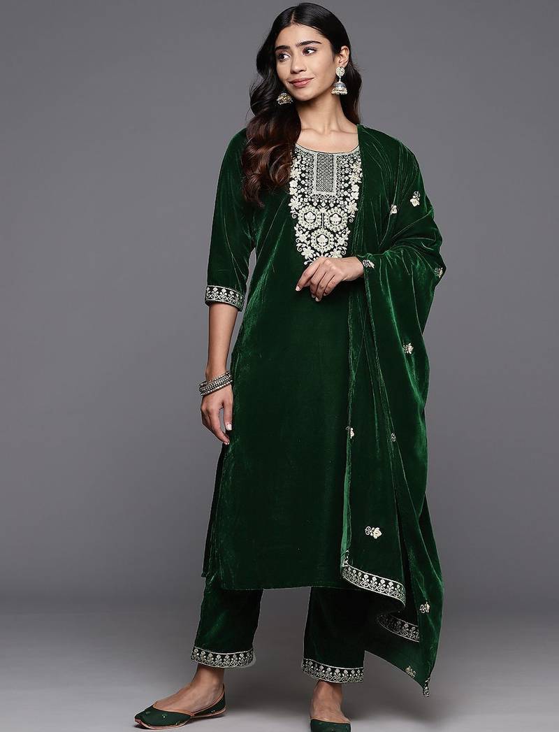 Winter floral Zari Embroidered Velvet Kurta Set with Dupatta.