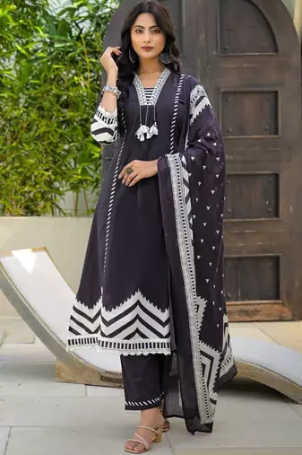 Women Printed Regular Thread Work Kurta with Trousers & With Dupatta