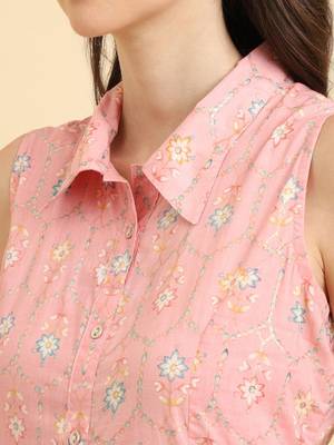 Women Floral Printed Regular Kurta with Trousers 2