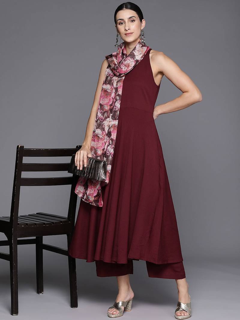 Women Silk Crepe Kurta with Trousers & With Dupatta