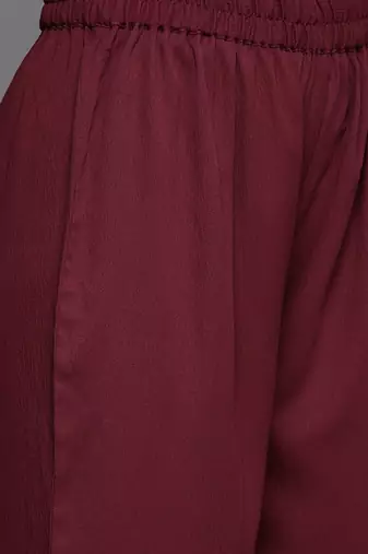 Women Silk Crepe Kurta with Trousers & With Dupatta