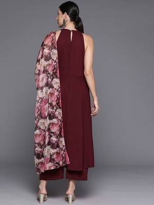 Women Silk Crepe Kurta with Trousers & With Dupatta 7