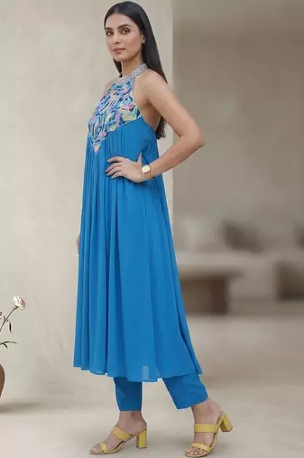 Women Printed Empire Thread Work Silk Georgette Kurta with Trousers