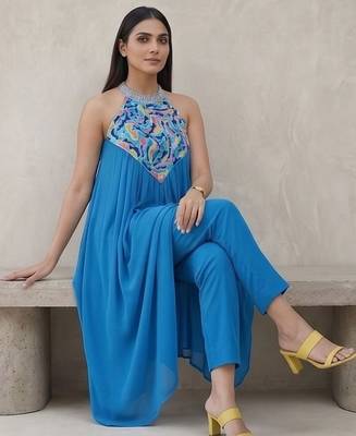 Women Printed Empire Thread Work Silk Georgette Kurta with Trousers 7