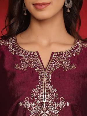 Floral Embroidered Sequinned Straight Kurta With Trousers & Dupatta 2