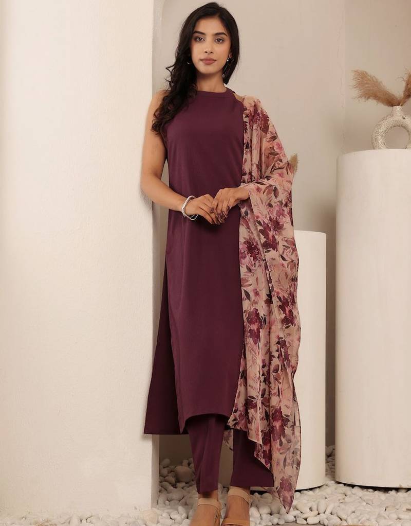 Round Neck Sleeveless Straight Kurta With Trouser And Dupatta