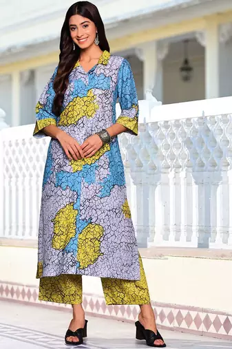 Blue Abstract Printed Cuban Collar Straight Kurta With Trousers