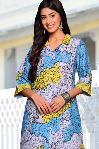 Blue Abstract Printed Cuban Collar Straight Kurta With Trousers