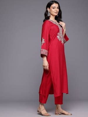 Ethnic Motifs Yoke Design Kurta With Trousers & Dupatta 6