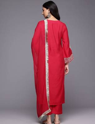 Ethnic Motifs Yoke Design Kurta With Trousers & Dupatta 7