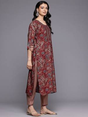 Floral Printed Zari Kurta With Trousers & Dupatta 6