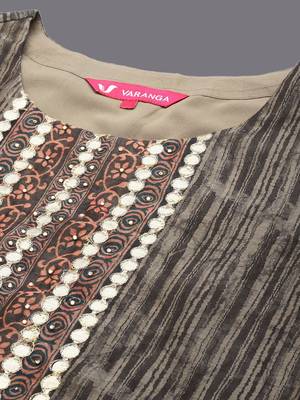 Ethnic Motifs Printed Chanderi Silk Gotta Patti Work Kurta & Trousers With Dupatta 2