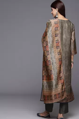 Ethnic Motifs Printed Chanderi Silk Gotta Patti Work Kurta & Trousers With Dupatta