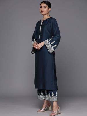 Embroidered Notch Neck Straight Kurta & Trousers With Dupatta 5