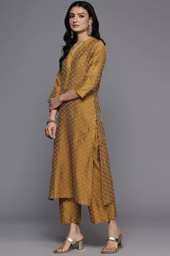 Woven Design Kurta With Palazzos & Dupatta