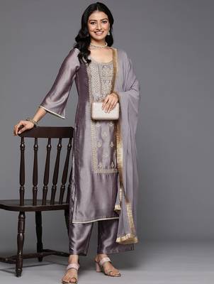 Ethnic Motifs Embroidered Zari Kurta With Palazzos & Dupatta 7