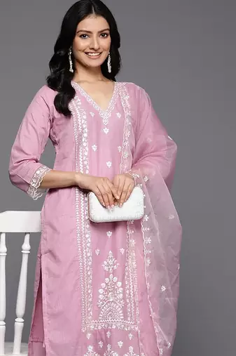 Women Floral Embroidered Thread Work Cotton Kurta with Trousers & With Dupatta